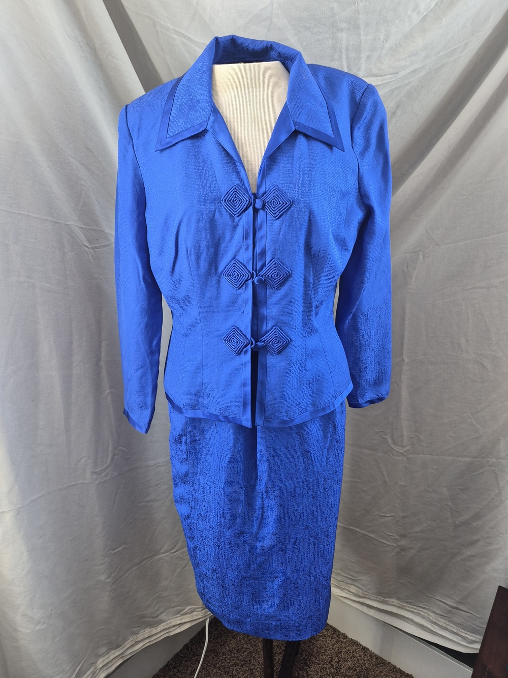 Elegant Royal Blue Women's Skirt Suit